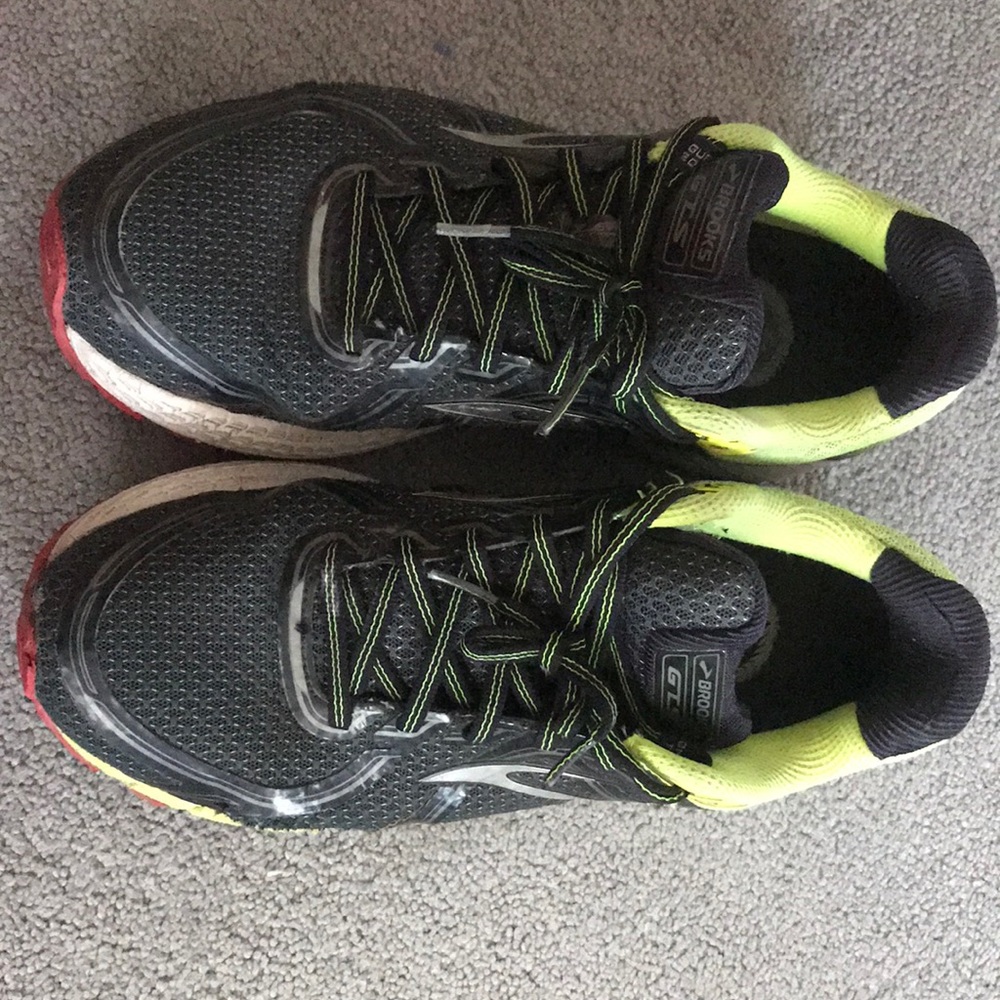 Brooks adrenaline Gts 16 running shoes size 8